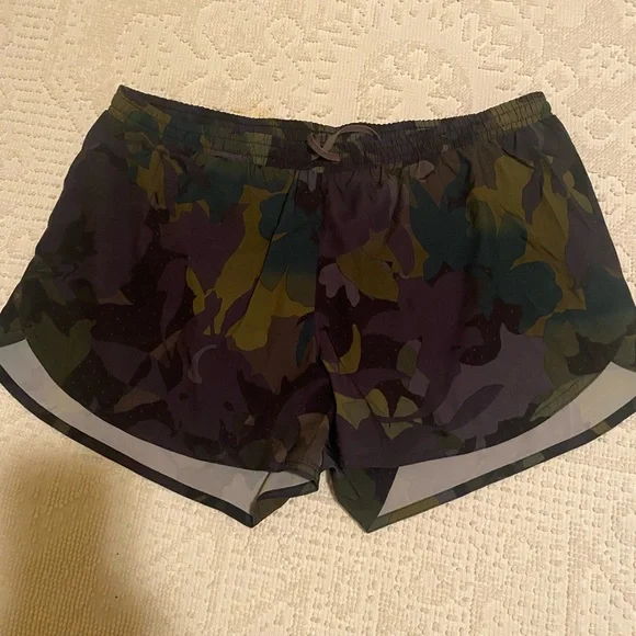 Old Navy Black and Green Athletic Shorts Lightweight Moisture-Wicking Size L - Picture 8 of 10